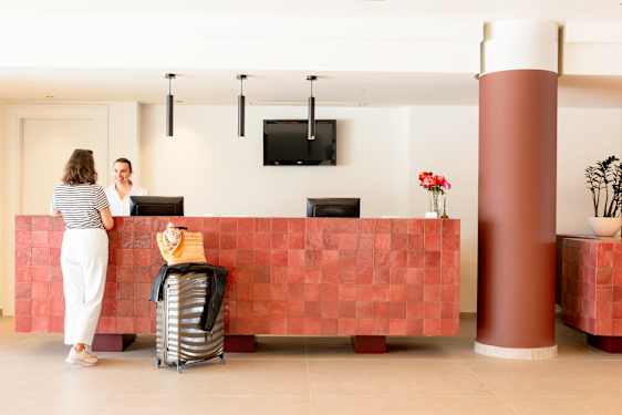 Pink/red reception at Sunprime Platanias Beach