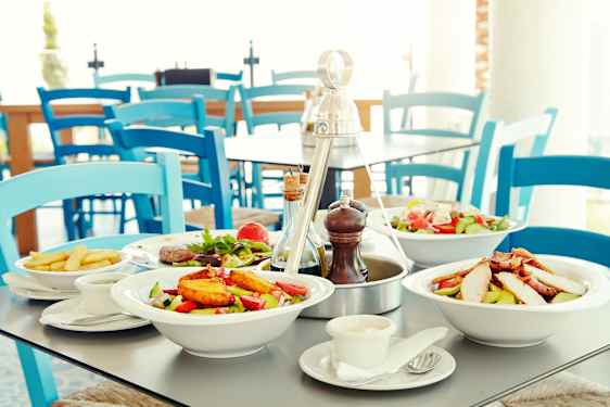 Iakovo's Kitchen lunchtable