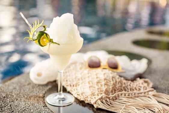 Cocktail by the pool