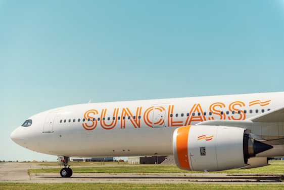 Sunclass Airlines flygplan