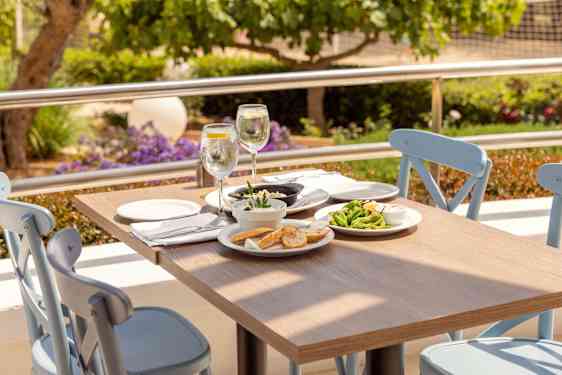 Food and wine on table