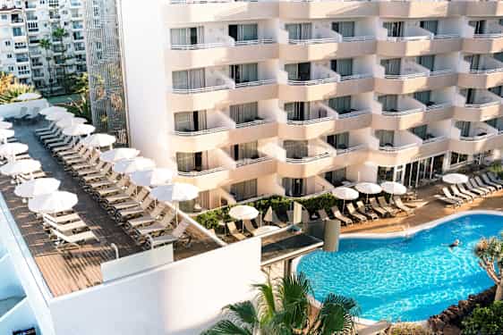 LiveEz Coral California poolarea
