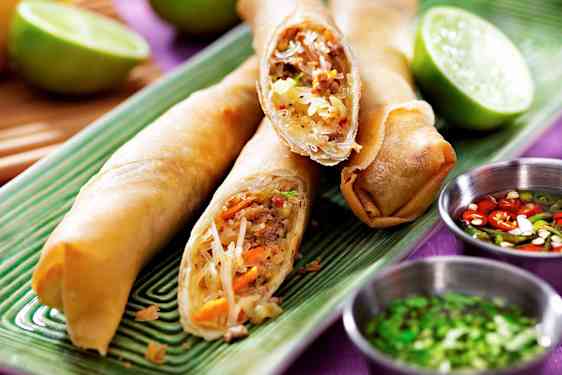 Spring rolls and dipsauces